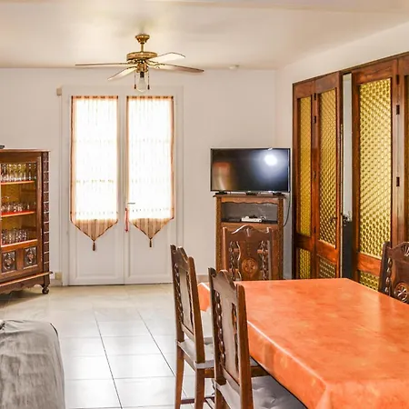 Holiday home Cozy In With Kitchen Coutras
