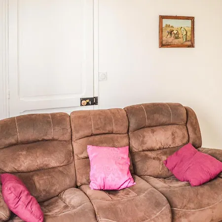 Σπίτι διακοπών Cozy In With Kitchen